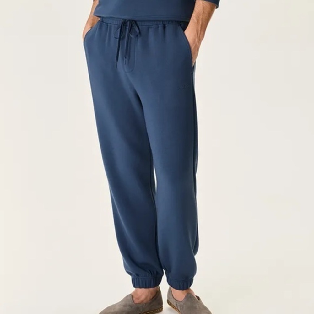 Outdoor voices “Stratus pant” navy, size small
